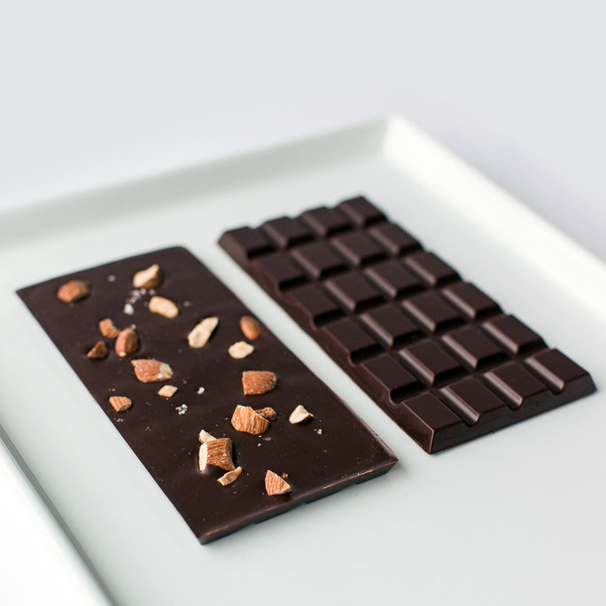 NU Chocolat Dark Almond&Salt Bar